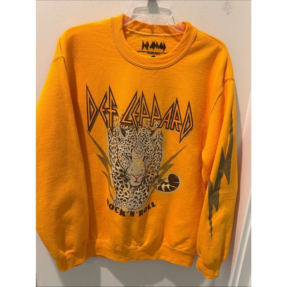 Def Leppard Yellow Rock 'N' Roll Yellow Crewneck Sweatshirt size medium
